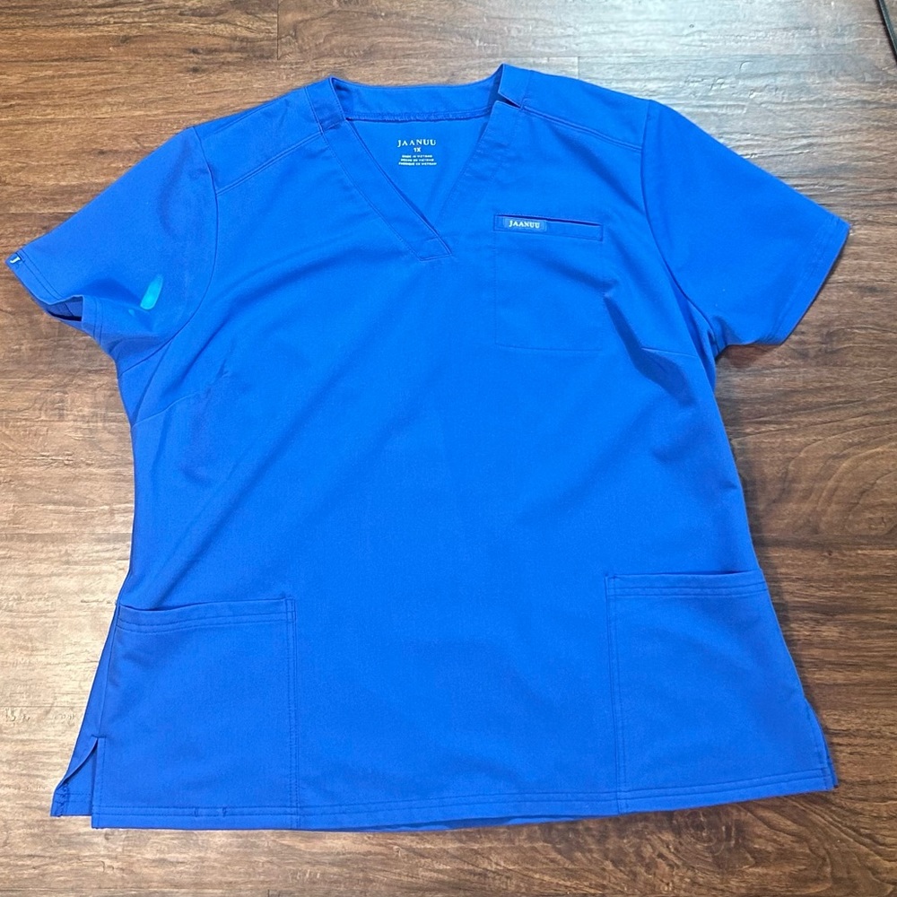 Jaanuu Helia Scrub Top Size 1X